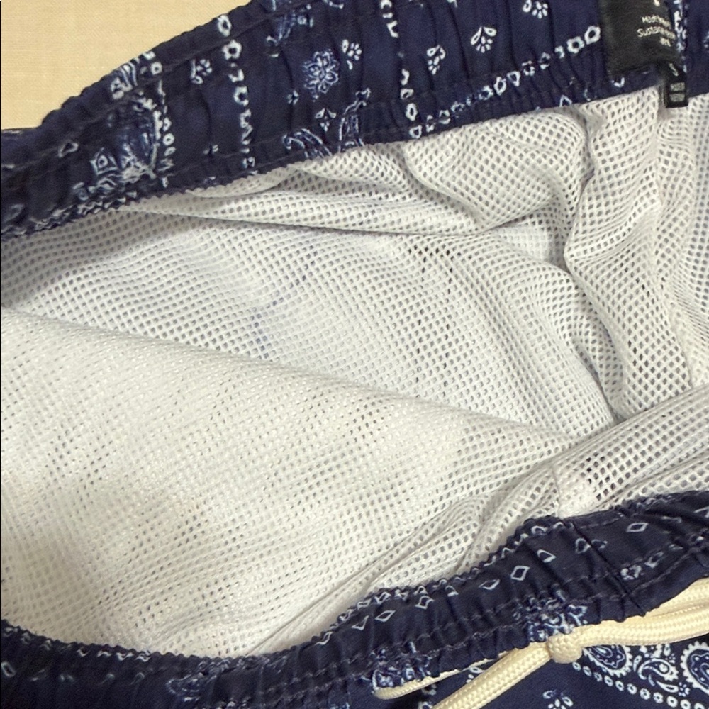 PacSun Men’s Navy Bandana Paisley Print Swim Trunks, Size Small. - Picture 6 of 12